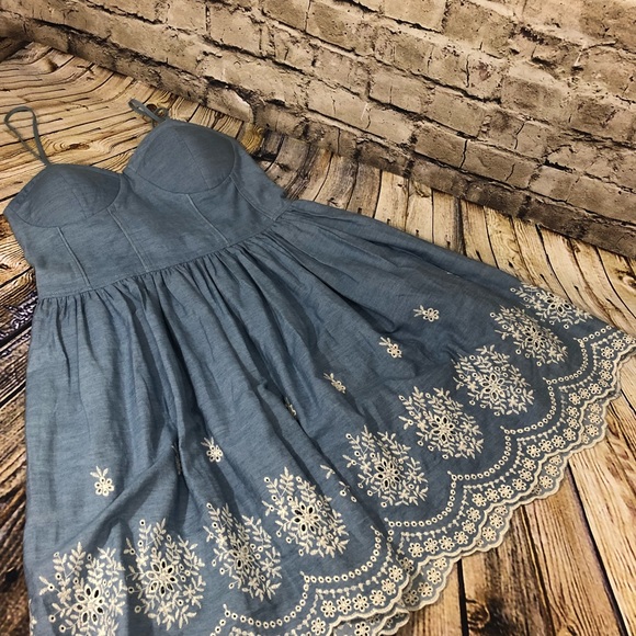 Women’s size Large dress - Picture 3 of 6